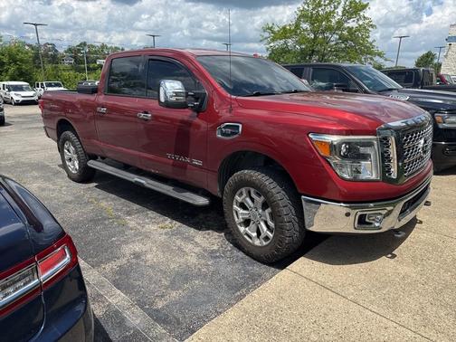 2017 Nissan Titan XD SL