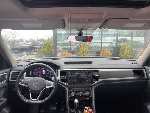 2022 Volkswagen Atlas 2.0T SE w/Technology