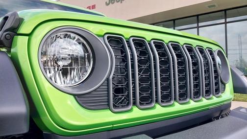 2025 Jeep Gladiator Sport