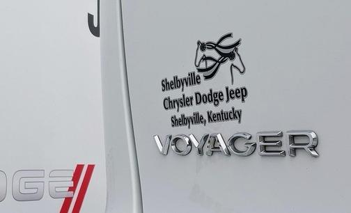 2021 Chrysler Voyager LXI