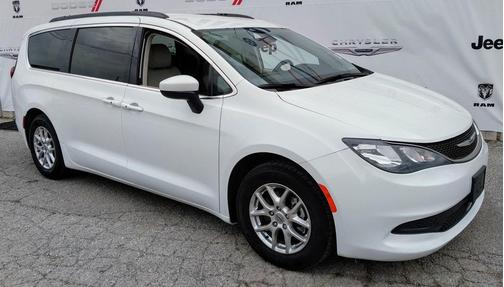 2021 Chrysler Voyager LXI