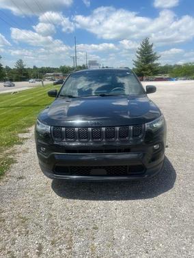 Diamond Black 2023 Jeep Compass Altitude