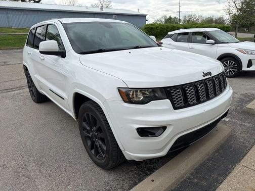 2020 Jeep Grand Cherokee Altitude