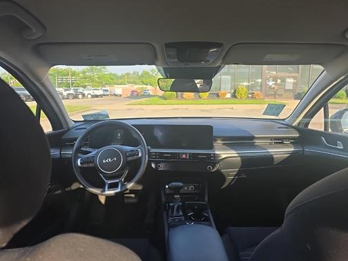 2025 Kia K5 LXS