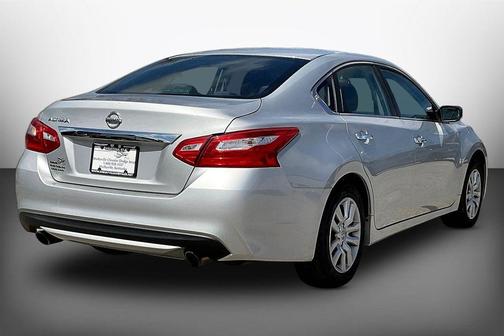 Brilliant Silver Metallic 2017 Nissan Altima 2.5 S