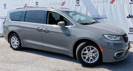 2022 Chrysler Pacifica Touring-L