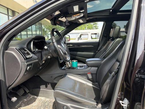 Sangria Metallic 2020 Jeep Grand Cherokee Overland