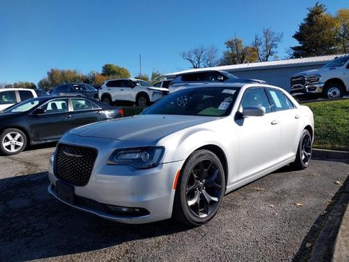 2023 Chrysler 300 S