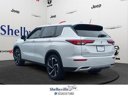 2024 Mitsubishi Outlander SE