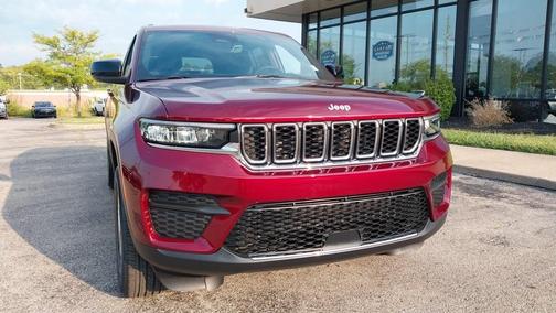 2025 Jeep Grand Cherokee Laredo X