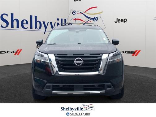 2023 Nissan Pathfinder SL