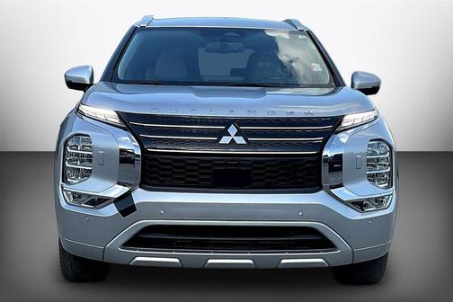 Alloy Silver Metallic 2024 Mitsubishi Outlander SEL