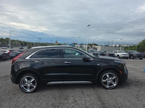 2019 Cadillac XT4 Premium Luxury