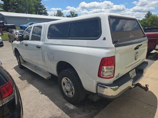 Bright White Clearcoat 2024 RAM 3500 Tradesman