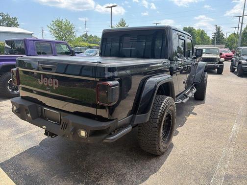 Black Clearcoat 2021 Jeep Gladiator Rubicon