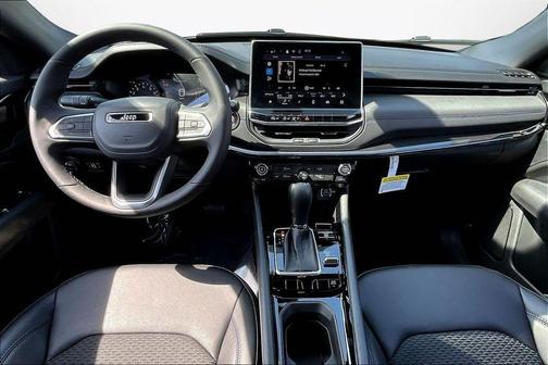 Silver Zynith 2026 Jeep Compass Latitude