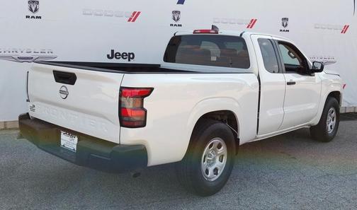 2024 Nissan Frontier S