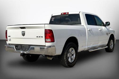 Bright White Clearcoat 2020 RAM 1500 Classic SLT