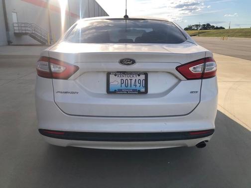 2013 Ford Fusion SE