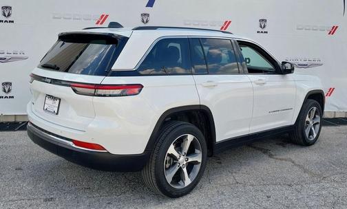 2022 Jeep Grand Cherokee 4xe Base