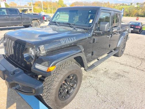 2021 Jeep Gladiator Sport