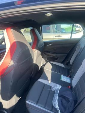 2025 Volkswagen Golf GTI 2.0T SE