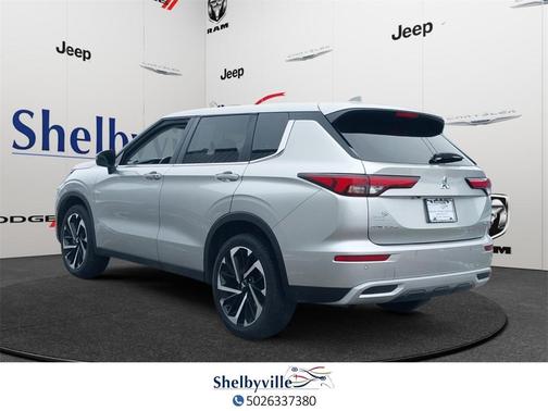 2024 Mitsubishi Outlander SE