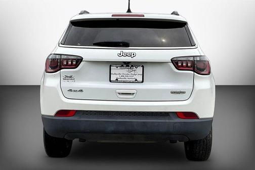 Bright White Clearcoat 2023 Jeep Compass Latitude
