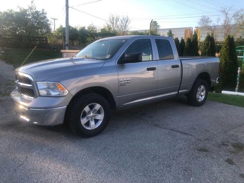2024 RAM 1500 Classic SLT