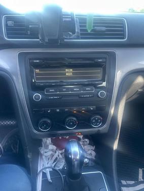 Tungsten Silver Metallic 2013 Volkswagen Passat 2.5L Wolfsburg Edition