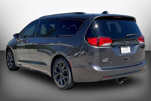2020 Chrysler Pacifica Touring-L