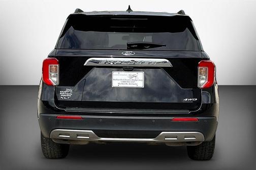 Black 2021 Ford Explorer XLT