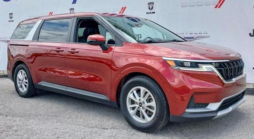 2023 Kia Carnival LX