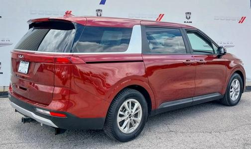 2023 Kia Carnival LX