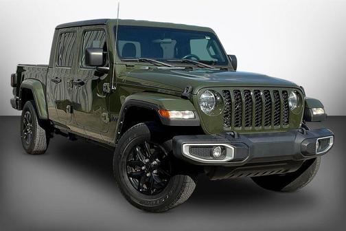 Sarge Green Clearcoat 2022 Jeep Gladiator Sport