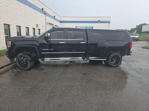 Onyx Black 2017 GMC Sierra 3500 Denali