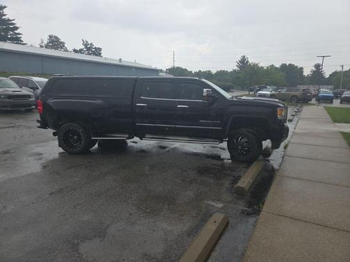 Onyx Black 2017 GMC Sierra 3500 Denali