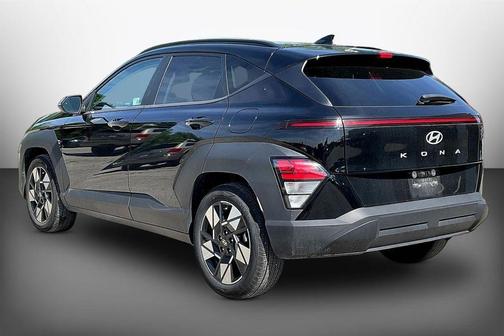 Abyss Black Pearl 2024 Hyundai KONA SEL