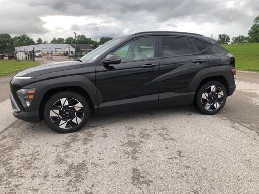 Abyss Black Pearl 2024 Hyundai KONA SEL
