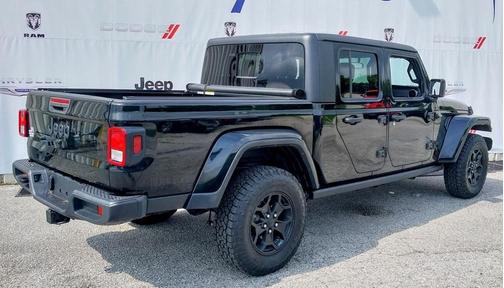 2022 Jeep Gladiator Sport