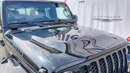 2022 Jeep Gladiator Sport