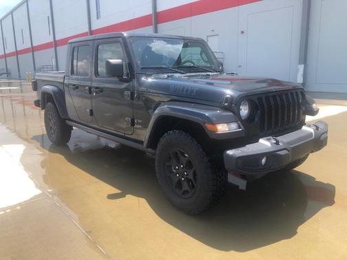 2022 Jeep Gladiator Sport