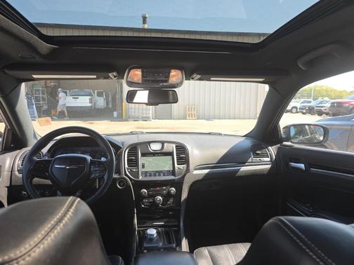 2019 Chrysler 300 S