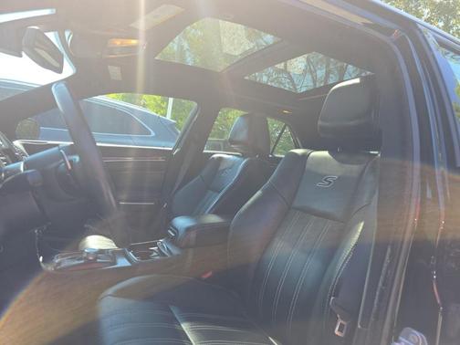 2019 Chrysler 300 S