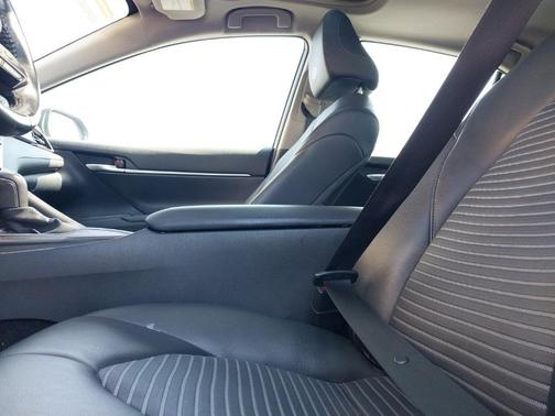2023 Toyota Camry SE Nightshade