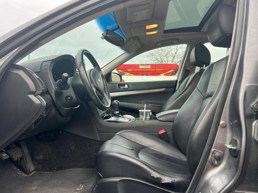 2013 INFINITI G37x Base