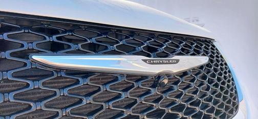 2021 Chrysler Pacifica Touring-L