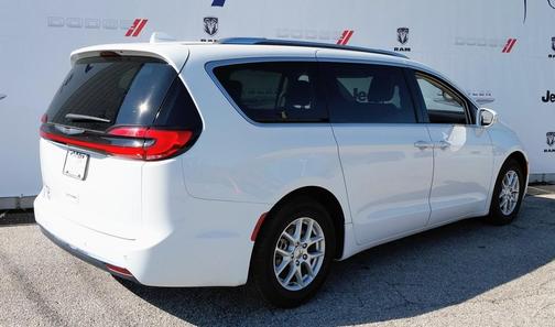 2021 Chrysler Pacifica Touring-L