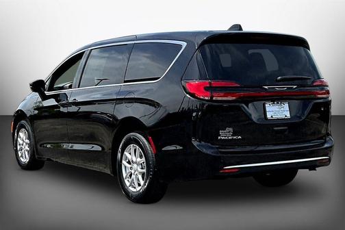 PXJ 2027 Chrysler Pacifica SELECT