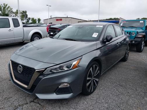 2022 Nissan Altima 2.5 SR